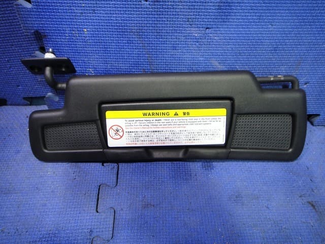 MB084 W204 C200 AV AMGスポーツP 後期 左 サイドステップ シルカバー ◆775 イリディウムシルバーM ★破損なし 〇★即決★ MB084 W204 C200 AV AMGスポーツP 後期 M271 イグニッションコイル 4本