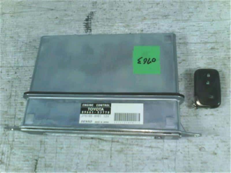 Used]IS GSE21 Engine Control Unit / ECU 8966153770 - BE FORWARD