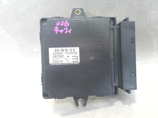 Carry DA63t Electric ECU 33920-67HP1 エンジンコンピューター
