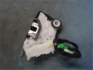 Front Left Door Lock Actuator TOYOTA Prius 2016 DAA-ZVW50 6904047100 (PA104899894) 