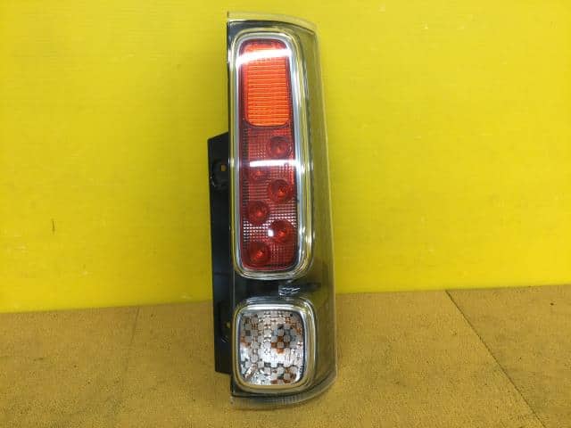 パーツ Suzuki Spacia 5AA-MK53S Left Tail Light Used]Left Tail Light SUZUKI Spacia 2020 5AA-MK53S - BE FORWARD
