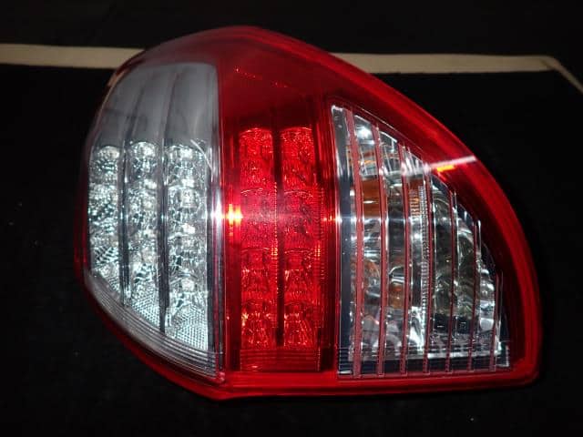 New & Used TOYOTA VANGUARD Tail Lights Spare Parts - BE FORWARD