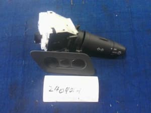 Switch NISSAN Wingroad 2011 DBA-Y12 (PA106062780) 