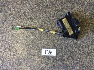 Front Left Door Lock Actuator TOYOTA Vitz 2009 DBA-SCP90 (PA100312152) 