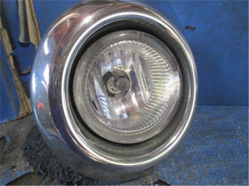 Used]Left Fog Light DAIHATSU Mira cocoa 2014 DBA-L675S - BE