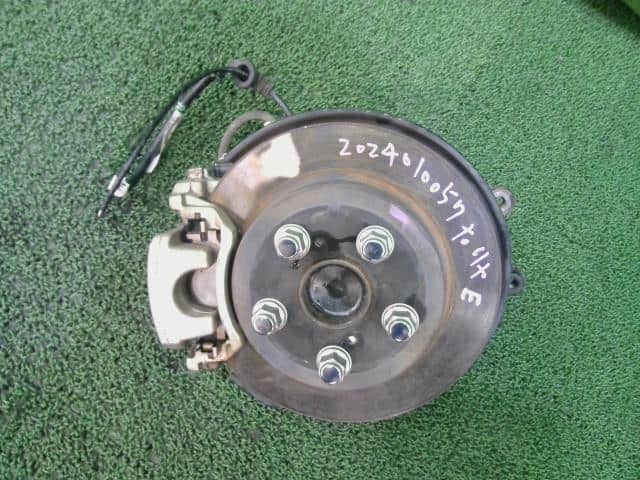 Used]Prius ZVW30 Left Front Knuckle ASSY 15686118 - BE