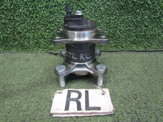 Used]Front Wheel Hub SUZUKI Alto 2015 DBA-HA36S 4340174P00 - BE