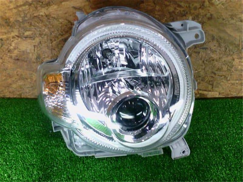 Used]Right Headlight DAIHATSU Mira cocoa 2017 DBA-L675S - BE