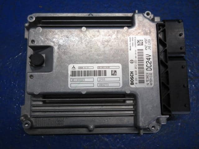 Used]Engine Control Unit Mitsubishi Fuso Canter 2008 PDG-FE82B