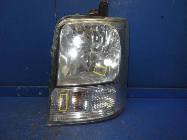 Used]Right Headlight SUZUKI Every EBD-DA64V - BE FORWARD Auto Parts