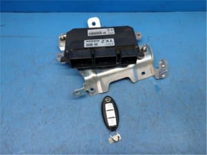 Used]Caravan CBA-SE25 Engine Control Unit / ECU /ECU QR25DE K23 