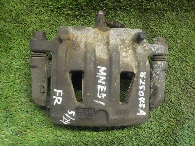 Used]Fairlady Z Z34 Right Front Knuckle ASSY [14891632] - BE