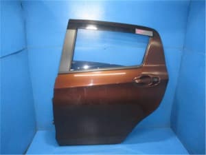 Rear Left Door Assembly TOYOTA Vitz 2014 DBA-NSP130 6700452440 (PA110443316) 