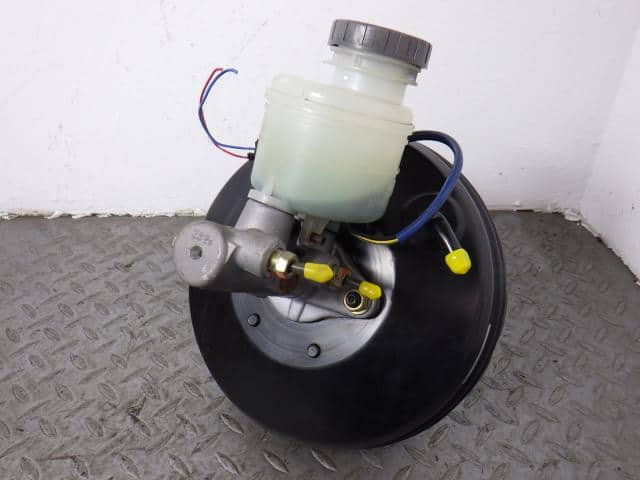 Used]Front Right Knuckle Assembly KIA Sportage R 2014 - BE