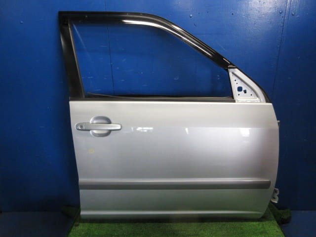 サクシード CBA-NCP58G 右フロントドアASSY 199 67001-52190 プロボックス CBE-NCP51V 左ヘッドライト ヘッドランプ 81170-52700