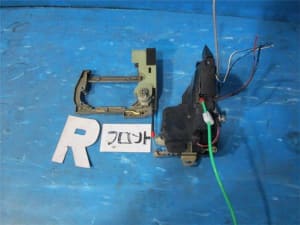 Front Right Door Lock Actuator BMW Bmw 1997 E-DD28A (PA55927056) 