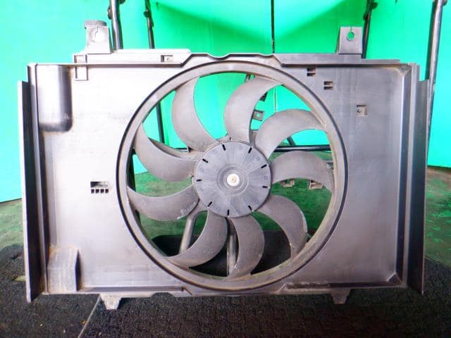 Used]Radiator Cooling Fan NISSAN Cube 2011 DBA-Z12 214811FA5A - BE