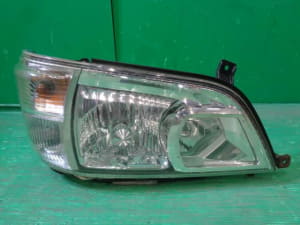 Right Headlight HINO Dutro 2011 SKG-XZC655M 8111037390 (PA113939442) 