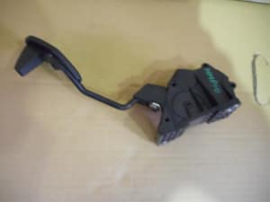 Pedal TOYOTA Aqua 2012 DAA-NHP10 7811052033 (PA81708553) 