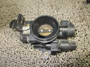 PASSO DBA-KGC10 Throttle Body chamber 1KRFE [ZNo:31014124] 126097 (PA115233990) 