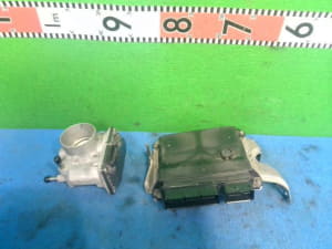 Voxy DBA-ZRR75W Throttle Body 22030-37050 22030-37050 (PA115233994) 