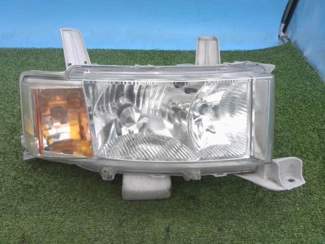 トヨタbB(NCP31)LEDテールランプ左右セットだけどジャンクだよ トヨタ bB NCP31 テールランプ左右セット LED