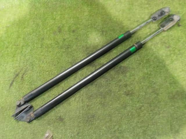 New & Used TOYOTA NOAH Tail Gate Struts Spare Parts - BE