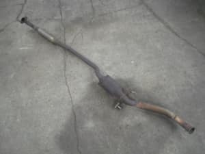 Exhaust Center Muffler TOYOTA Fun Cargo 2003 UA-NCP25 1742021091 (PA88452836) 