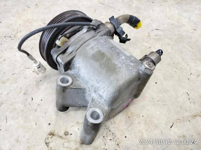 かす Used]Swift ZD53S air-conditioner compressor ZMU Denso SVE08C
