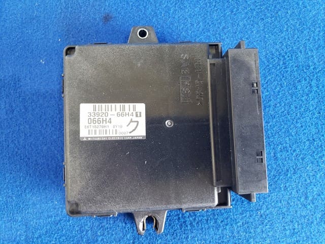 DA64V エンジンコンピュータ　ECU 33920-68HB0 DA64V エンジンコンピュータ ECU 33920-68HB0 DA64V エンジン