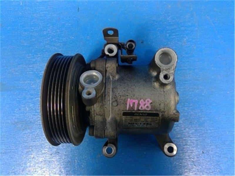 Used]Swift ZD53S air-conditioner compressor ZMU Denso SVE08C