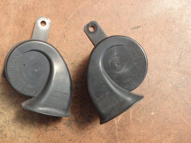 Recondition Toyota Alphard Horns 2009 DBA-ANH20W 8651030700