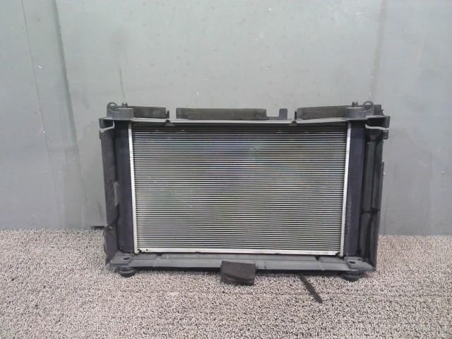R様 Car Radiator for Toyota ′ 99 Jzs160 OEM: 16400-46570