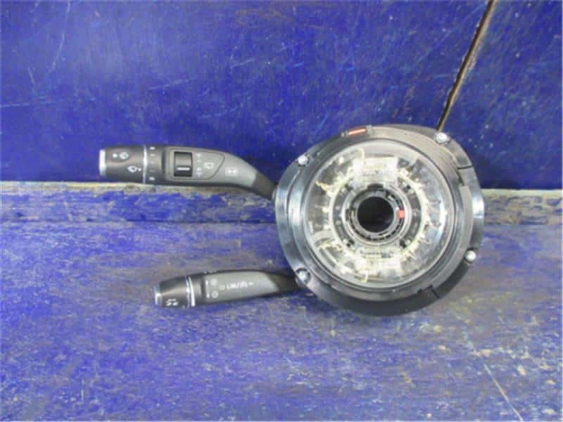 New & Used MERCEDES-BENZ GLA-CLASS DBA-156946 Combination Switches