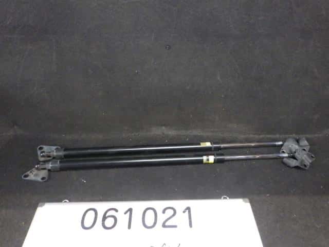 Used]Tail Gate Damper TOYOTA Townace Noah 1997 E-SR50G - BE