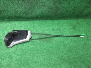 Rear Left Door Lock Actuator TOYOTA Vitz 2011 DBA-KSP130 6906052200 (PA78601271) 