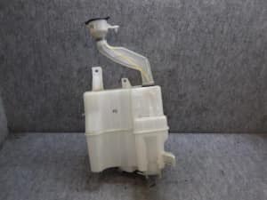04-09 Toyota Prius Windshield Washer Fluid Reservoir Tank 060851-145