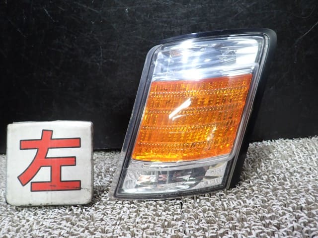 Used]Right Fog Light TOYOTA Gaia GF-SXM10G - BE FORWARD Auto Parts