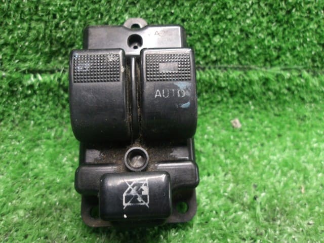 Used]Power Window Switch MAZDA BONGO 2020 DBF-SLP2T S63L66350 - BE
