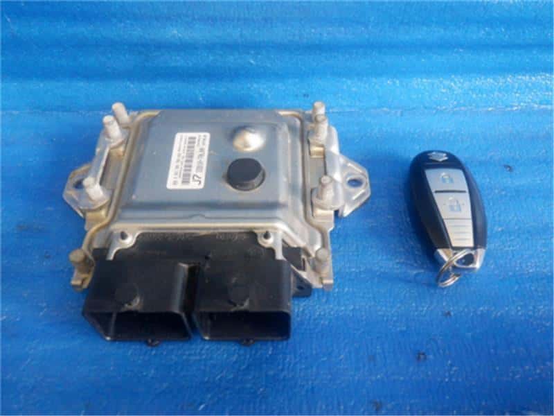 Used]Engine Control Unit / ECU SUZUKI Swift 2012 CBA-ZC32S - BE