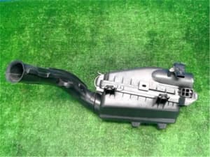 Air Cleaner Assembly TOYOTA Probox Van 2016 DBE-NSP160V 1770047151 (PA114346743) 