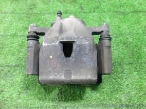 Front Right Caliper TOYOTA Ractis 2012 DBA-NCP125 4773052211 (PA121403366) 