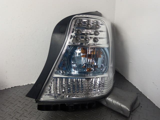 Used]Left Tail Light TOYOTA SAI DAA-AZK10 - BE FORWARD Auto Parts