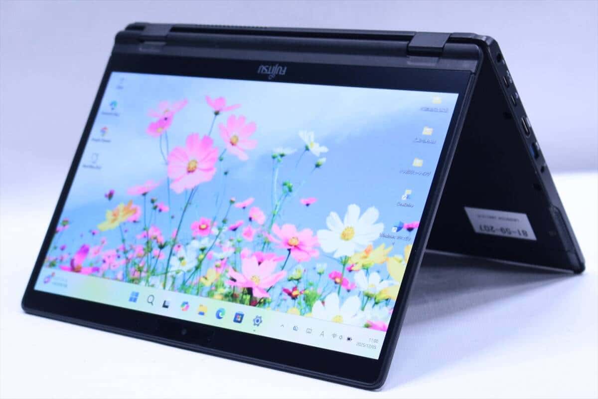 Used]The eleventh generation CPU □FUJITSU □ LIFEBOOK U9311/HX