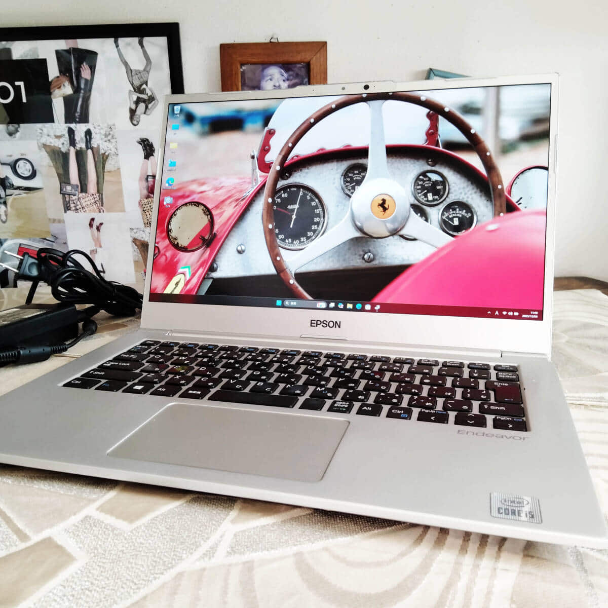 Used]NEC VersaPro UltraLite type VG VK19SG-F PC-VK19SGZEF Core i7