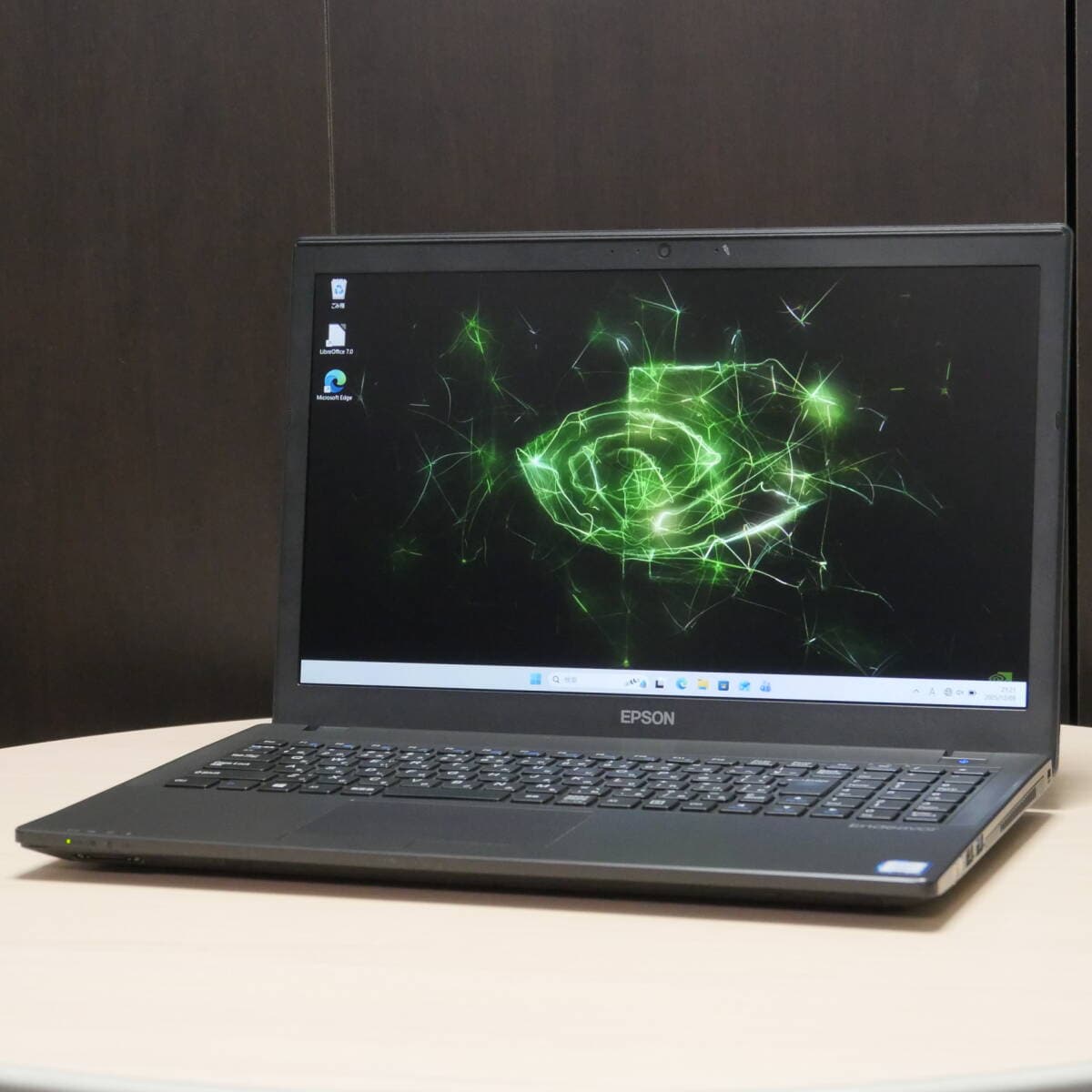 Used]FullHD display EPSON Endeavor NJ6100E seventh generation Core