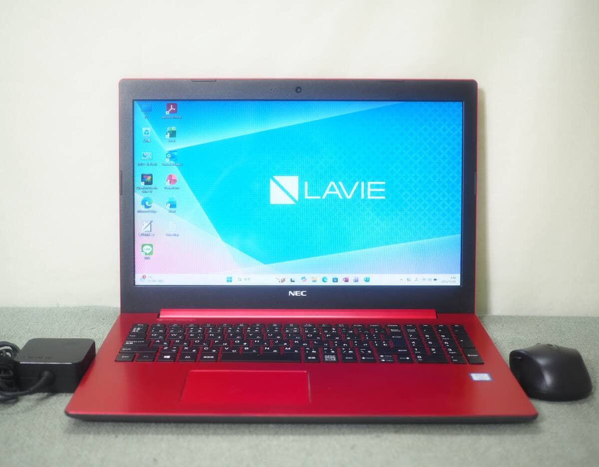 Used]NEC LAVIE Note Standard NS650/GAW PC-NS650GAW crystal white