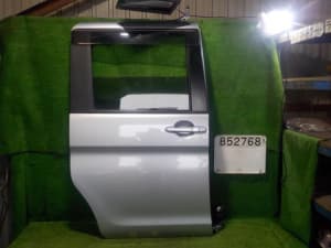 Rear Right Door Assembly DAIHATSU Tanto 2015 DBA-LA600S 67003B2250 (PA103329503) 