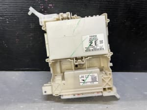 Fuse Box TOYOTA Hilux 2020 3DF-GUN125 89221F0G30 (PA117058331) 