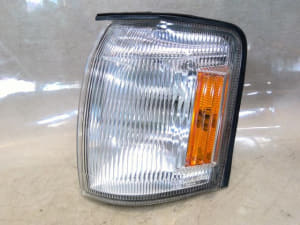 Passenger Corner/Park Light Park Lamp-turn Signal Fits 10 Passenger Corner/Park Light Park Lamp-turn Signal Fits 10